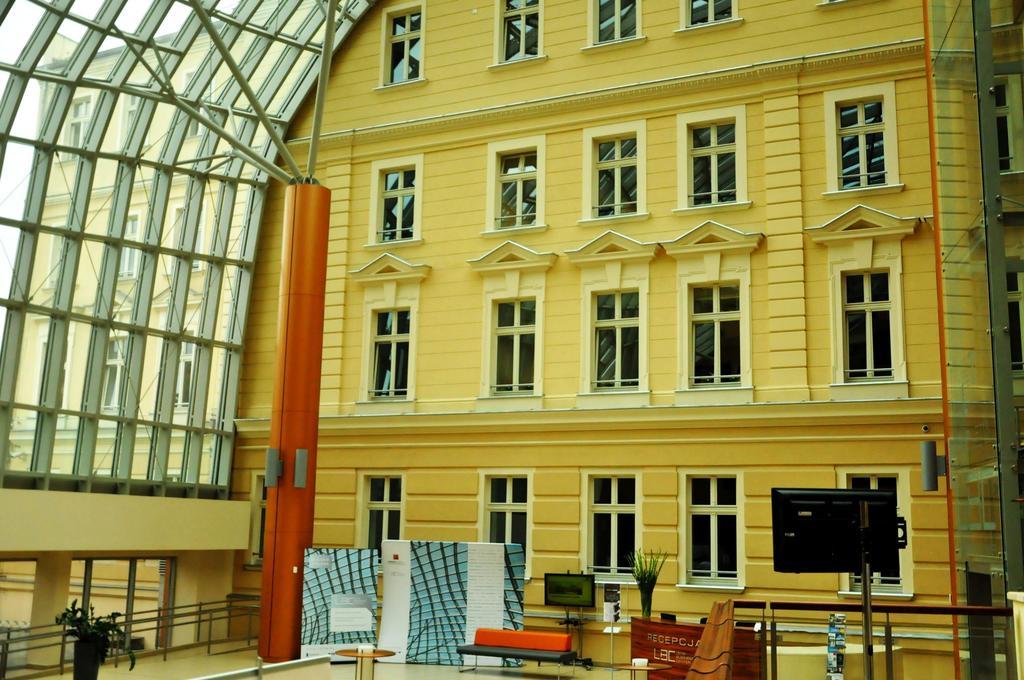 Hotel Przy Baszcie Легница Экстерьер фото